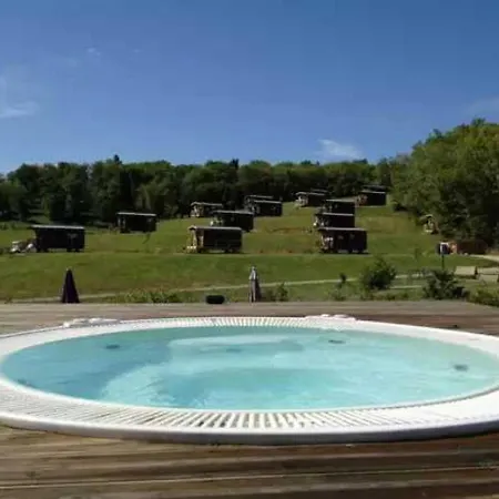 4 Etoiles - Piscine - Eed0a0 * Estipouy