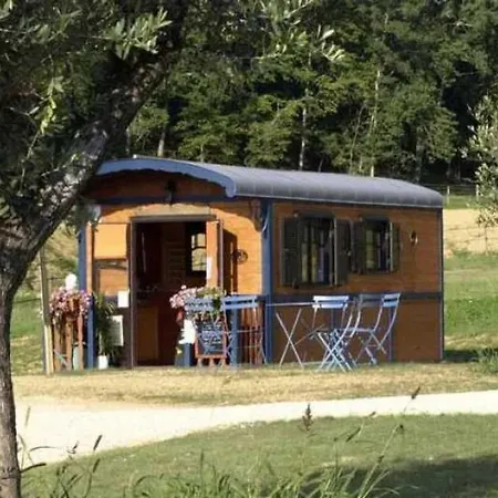 4 Etoiles - Piscine - Eed0a0 * Estipouy