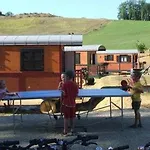 Zecamping 4 Familial Animaux Acceptes Bien-etre Piscine Chauffee Lyxtält Estipouy
