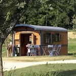 Campo de lujo ZEcamping 4 familial animaux acceptés bien-être piscine chauffée Estipouy