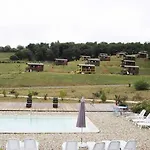 Zecamping 4 Etoiles Familial Animaux Acceptes Bien-Etre Piscine Chauffee