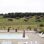 Luxury tent Zecamping 4 Etoiles Familial Animaux Acceptes Bien-Etre Piscine Chauffee *