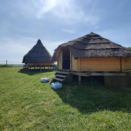 Zecamping 4 Etoiles Familial Animaux Acceptes Bien-etre Piscine Chauffee Luxussátor *